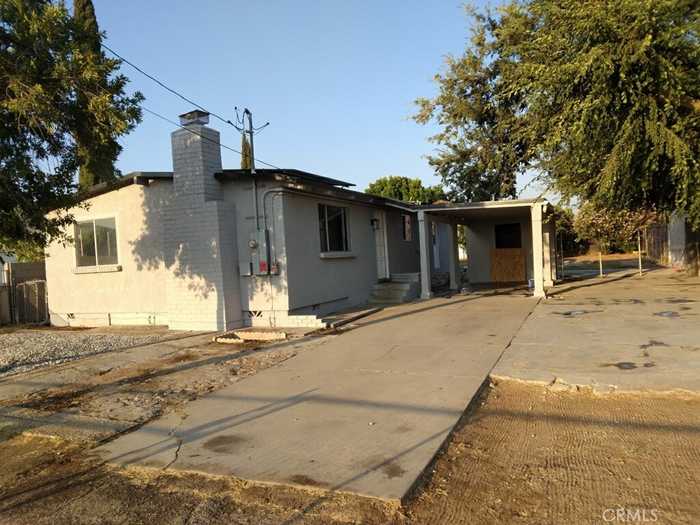 photo 2: 4458 Tyrolite Street, Jurupa Valley CA 92509