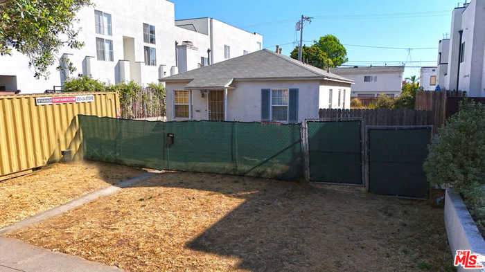 photo 2: 1902 Euclid Street, Santa Monica CA 90404