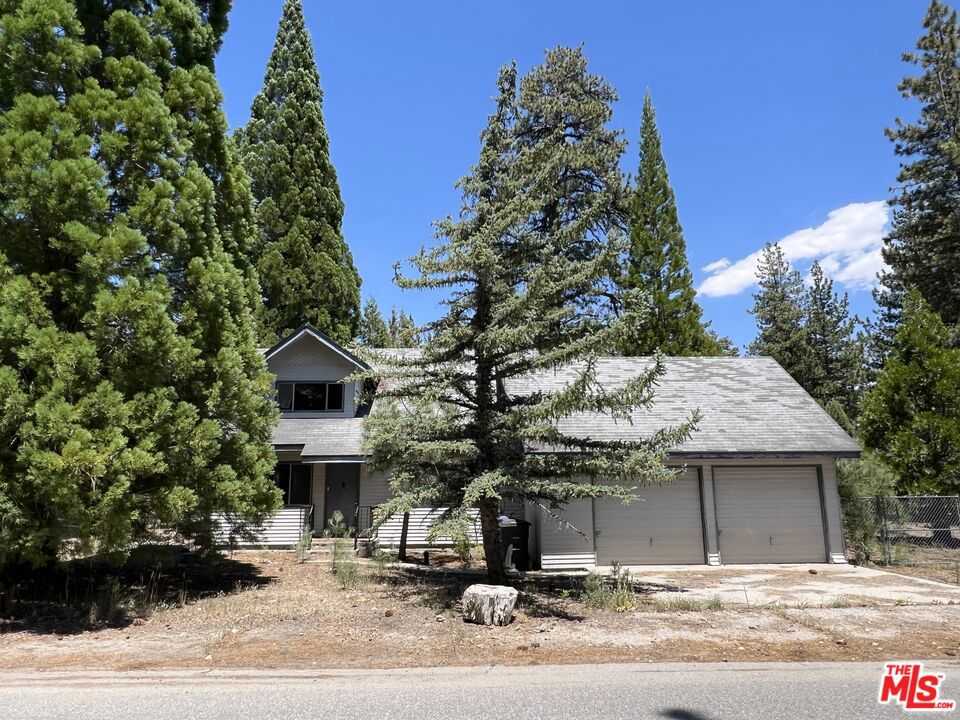 photo 1: 135 N Finch Drive, Big Bear CA 92315