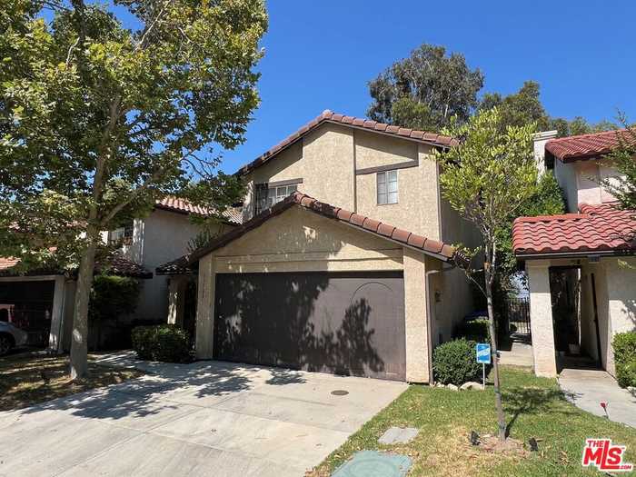 photo 2: 11125 Carleen Court, Tujunga CA 91042