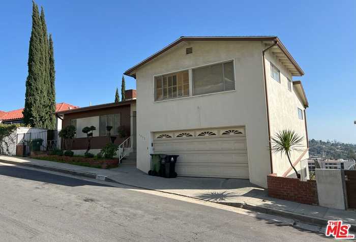 photo 1: 3632 Amesbury Road, Los Angeles CA 90027