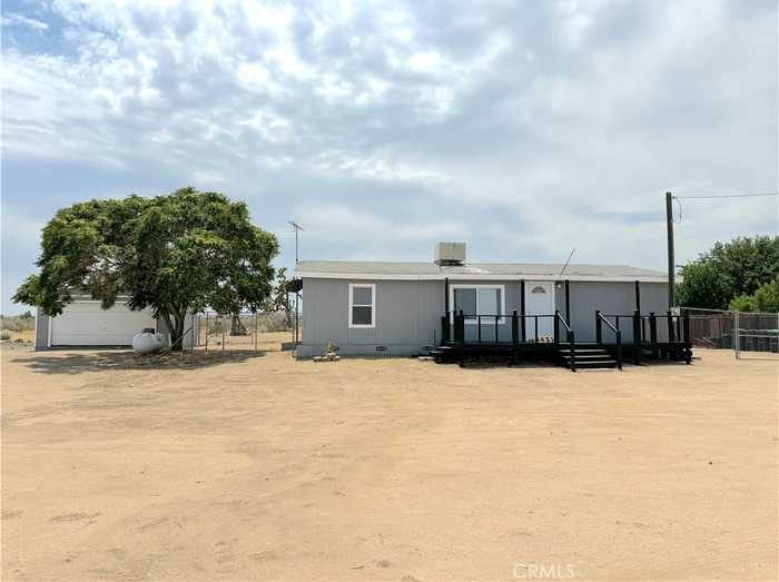 photo 1: 6421 Sunset Road, Phelan CA 92371