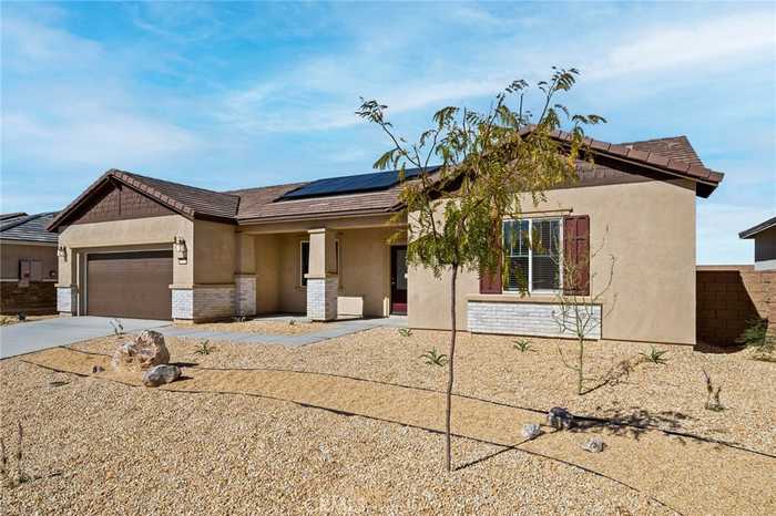 photo 2: 11274 Farley Lane, Victorville CA 92392