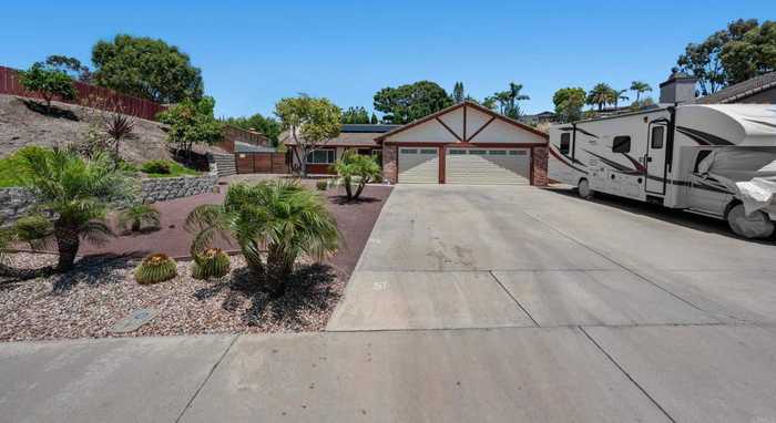 photo 1: 1550 Havenwood Drive, Oceanside CA 92056