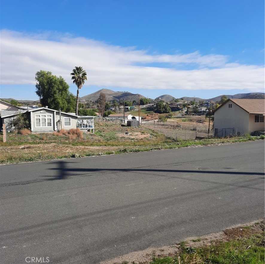 photo 1: CONNECTICUT DRIVE, Menifee CA 92587