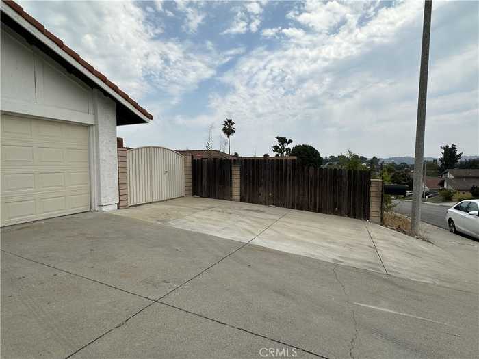 photo 2: 340 Calle Caballeros, Walnut CA 91789