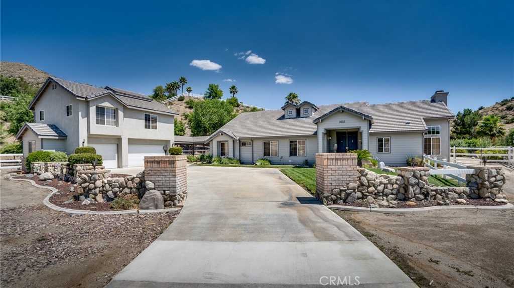 photo 3: 1832 Shadow Canyon Road, Acton CA 93510