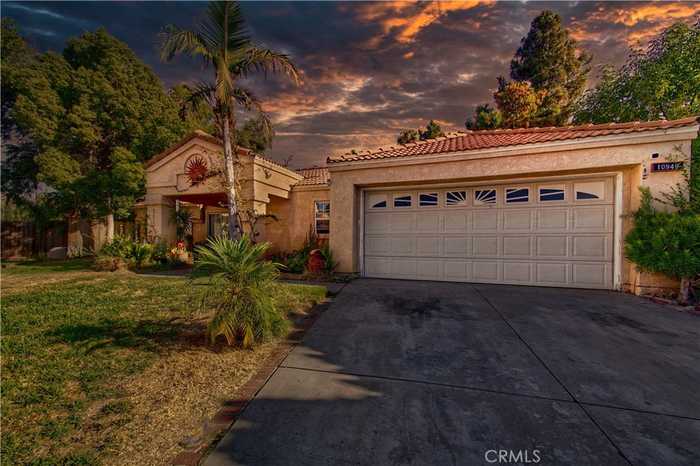 photo 1: 10949 Poppy Field Cir, Moreno Valley CA 92557