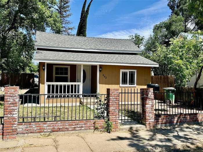 photo 2: 462 N Shasta Street, Willows CA 95988