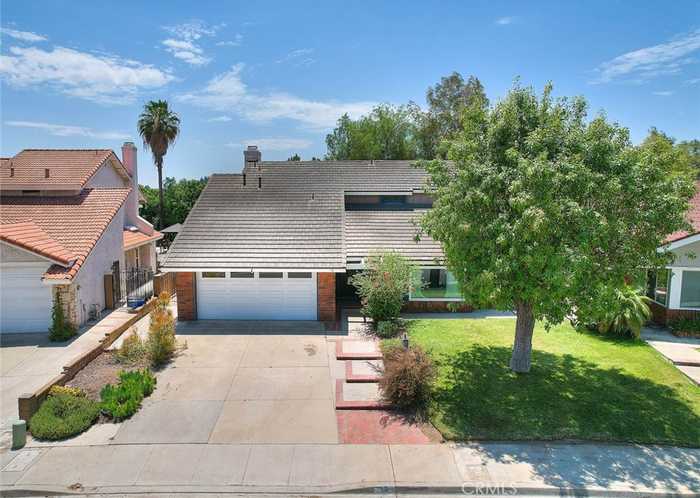 photo 1: 14 Stagecoach Drive, Phillips Ranch CA 91766