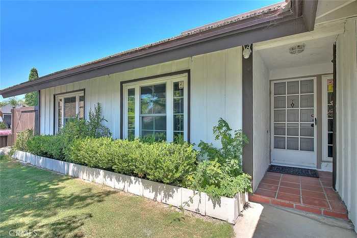 photo 2: 14711 Pepper Tree Circle, Tustin CA 92780