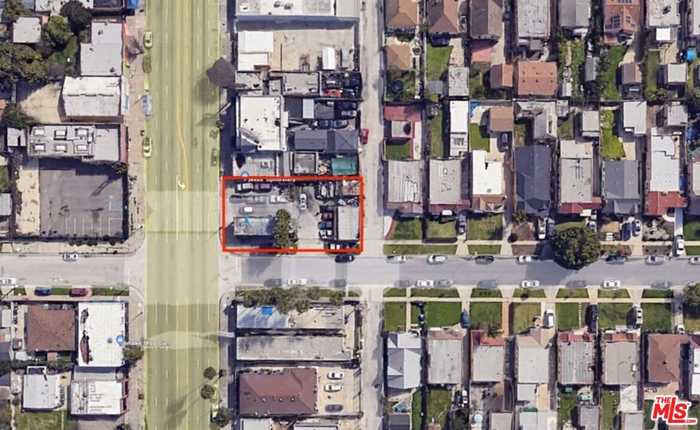 photo 2: 1454 W Florence Avenue, Los Angeles CA 90047