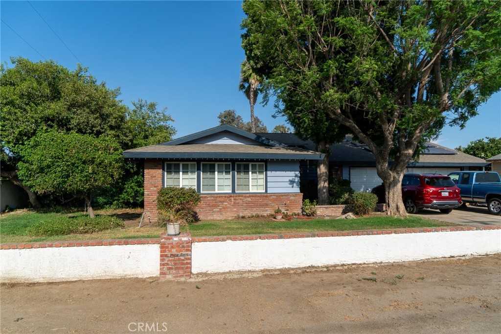 photo 3: 4021 Corona Avenue, Norco CA 92860