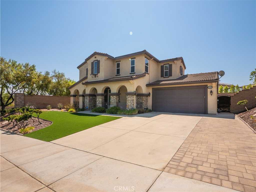 photo 2: 8365 Sanctuary Drive, Corona CA 92883