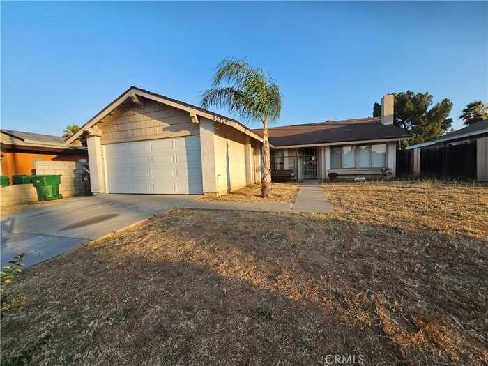 photo 1: 23705 Dracaea Avenue, Moreno Valley CA 92553