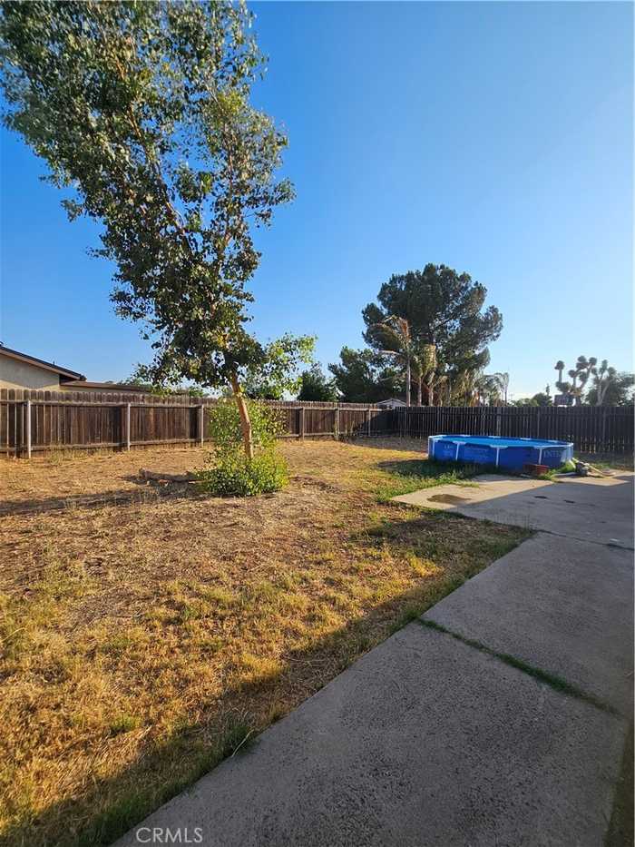 photo 5: 23705 Dracaea Avenue, Moreno Valley CA 92553