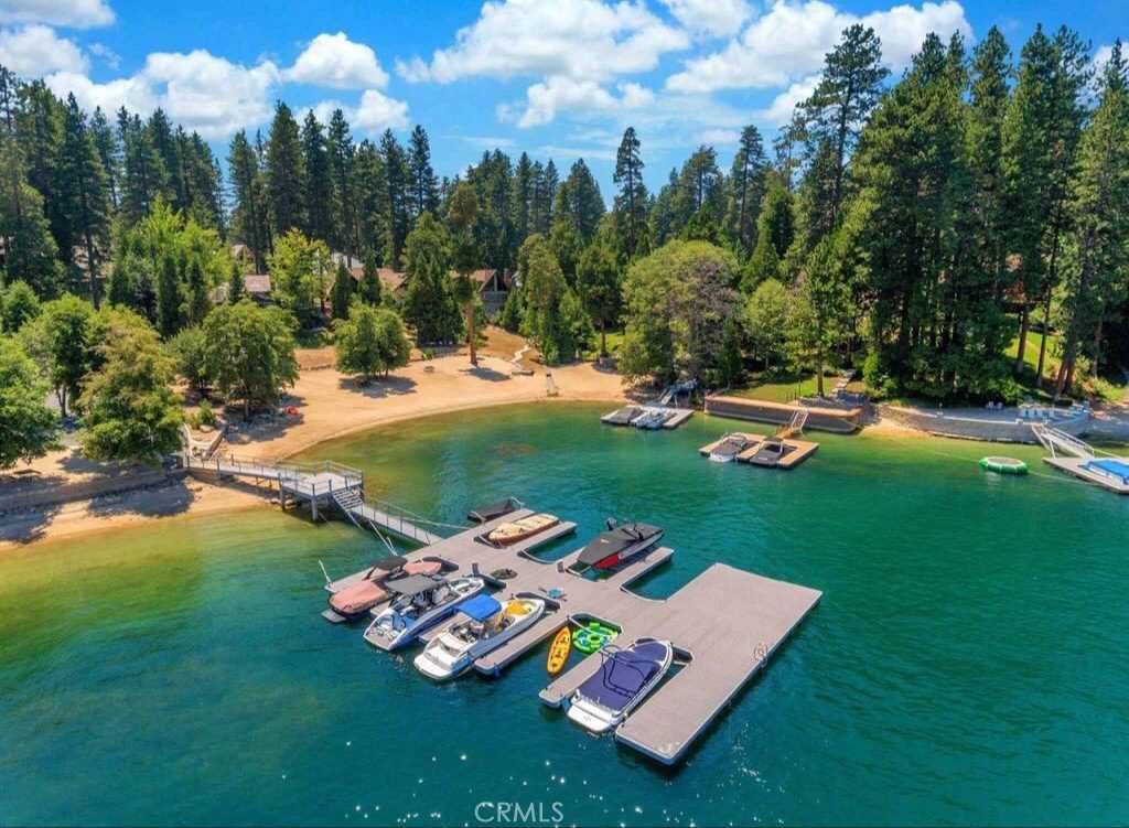 photo 2: 27711 Hamiltair Drive, Lake Arrowhead CA 92352