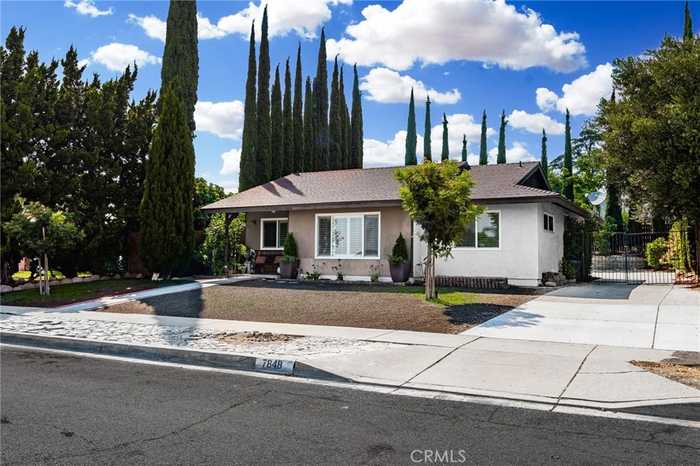 photo 2: 7848 Hickory Circle, Rancho Cucamonga CA 91730