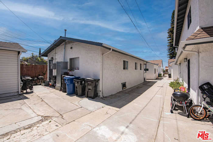 photo 15: 3555 Siskiyou Street, Los Angeles CA 90023