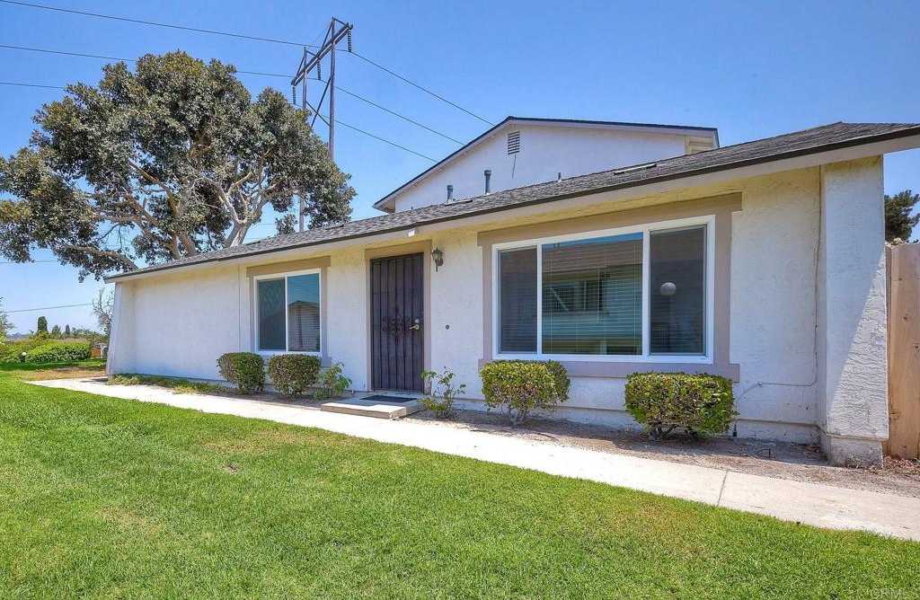 photo 2: 4167 Baycliff Way, Oceanside CA 92056