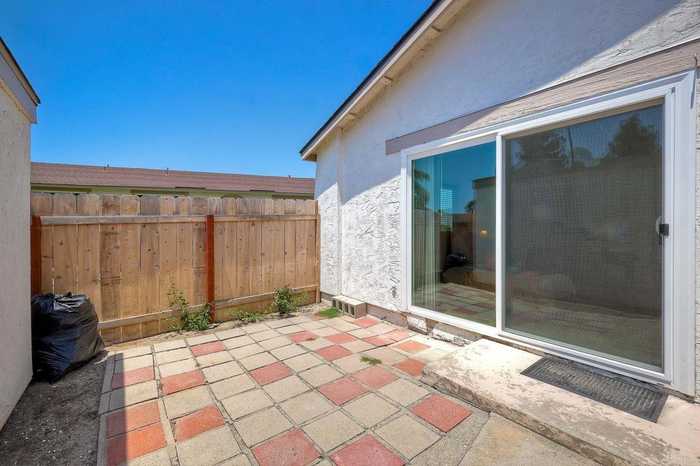 photo 3: 4167 Baycliff Way, Oceanside CA 92056