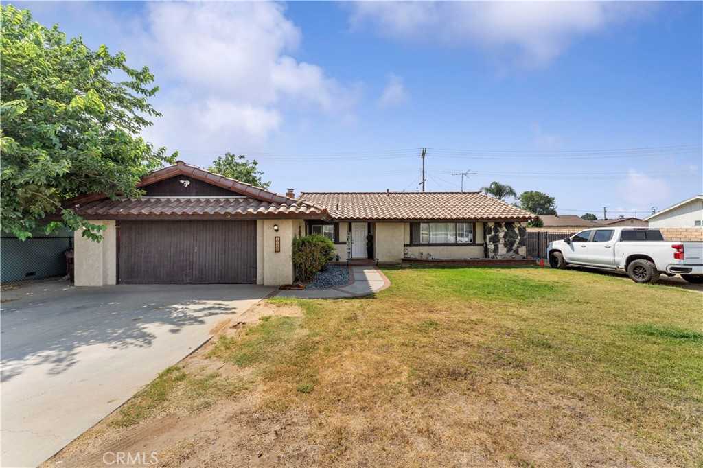 photo 1: 1146 River Drive, Norco CA 92860