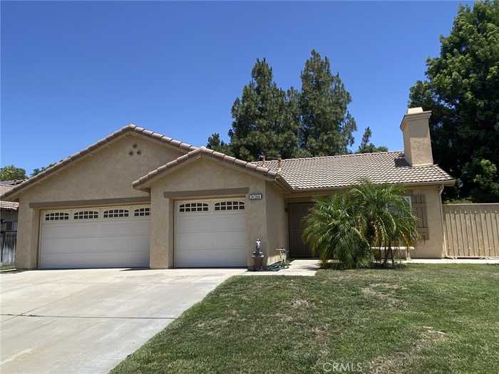 photo 2: 24364 Kentucky Derby Way, Murrieta CA 92562