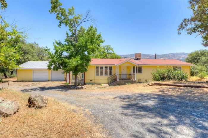 photo 1: 153 Wakefield Drive, Oroville CA 95966