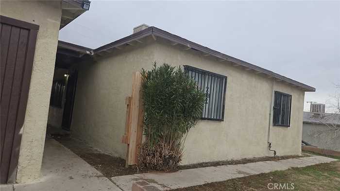 photo 1: 308 Maxine Avenue, Barstow CA 92311