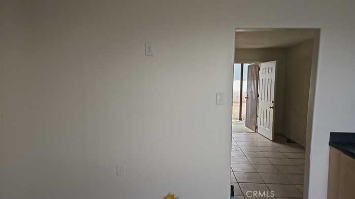 photo 10: 308 Maxine Avenue, Barstow CA 92311