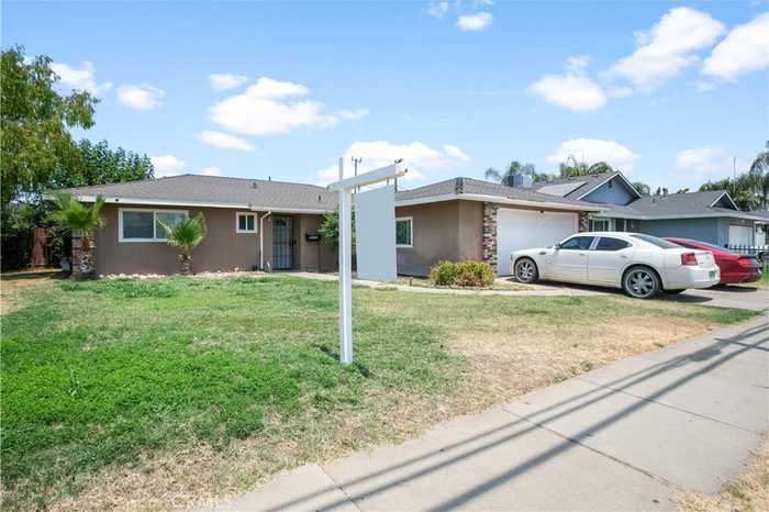 photo 1: 2277 E Gerard Avenue, Merced CA 95341