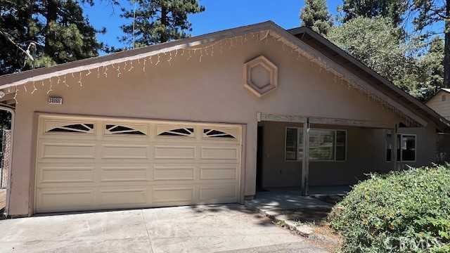 photo 2: 31686 Luring Pines Circle, Running Springs CA 92382