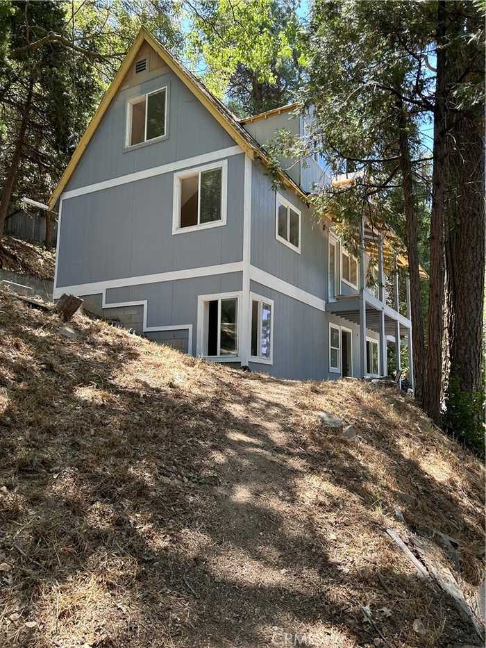 photo 1: 997 Toll House Path, Crestline CA 92325