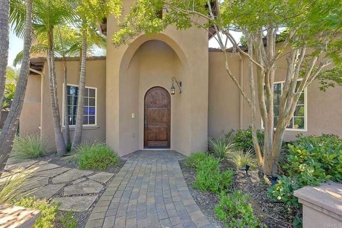 photo 2: 9225 Bernardo Lakes Dr., San Diego CA 92127