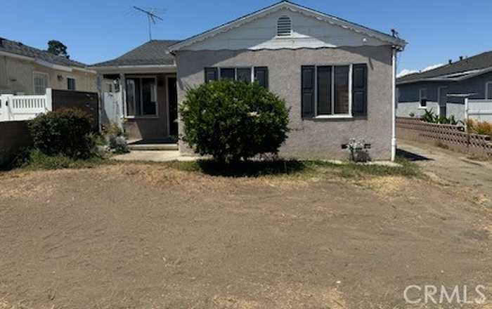 photo 1: 1368 W Summerland Avenue, San Pedro CA 90732