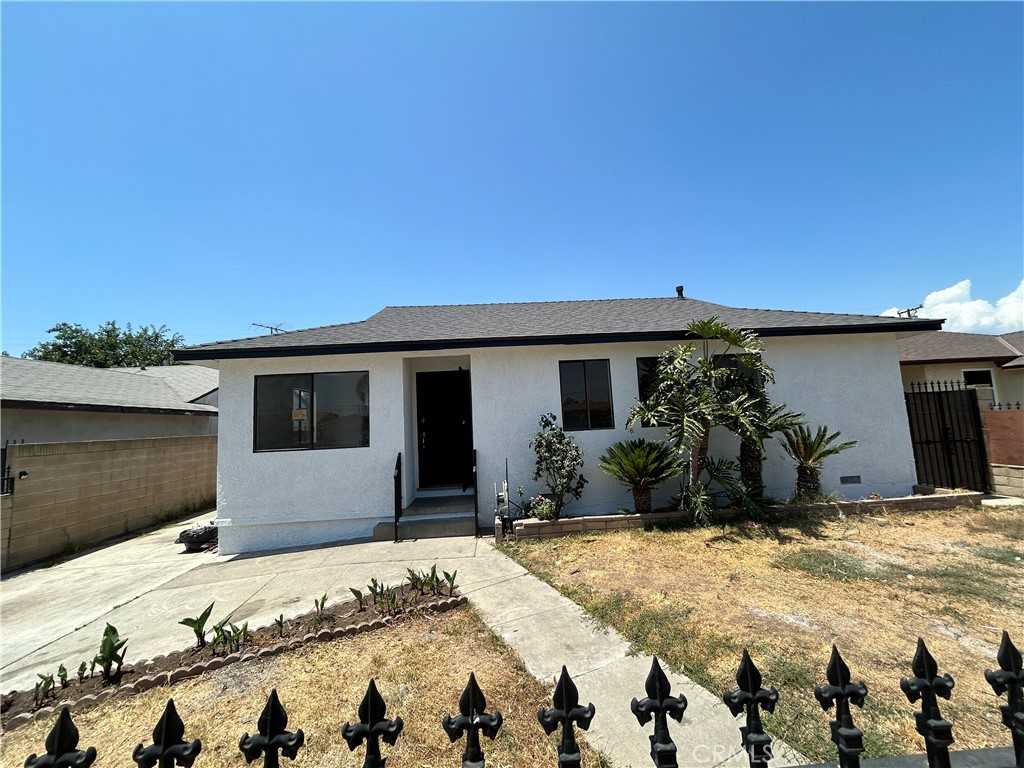 photo 2: 823 N Orange Avenue, La Puente CA 91744