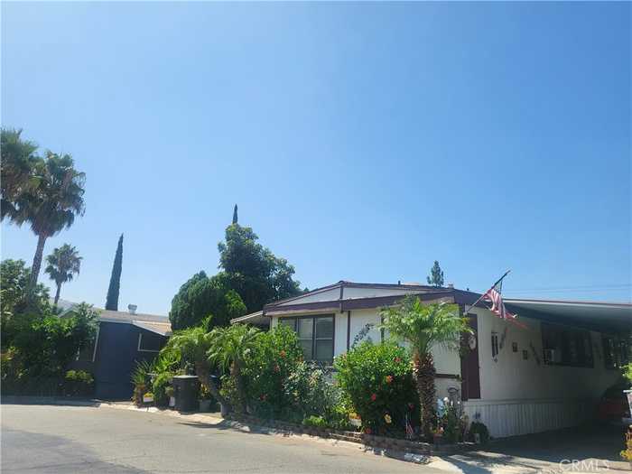 photo 2: 3883 Buchanan Street Unit 1, Riverside CA 92503