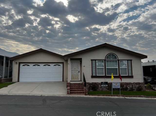 photo 1: 3850 Atlantic Avenue Unit 13, Highland CA 92346