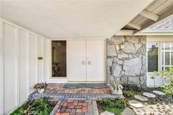 photo 2: 2027 Kornat Drive, Costa Mesa CA 92626