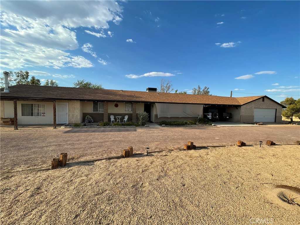 photo 2: 43074 Summerset Road, Newberry Springs CA 92365