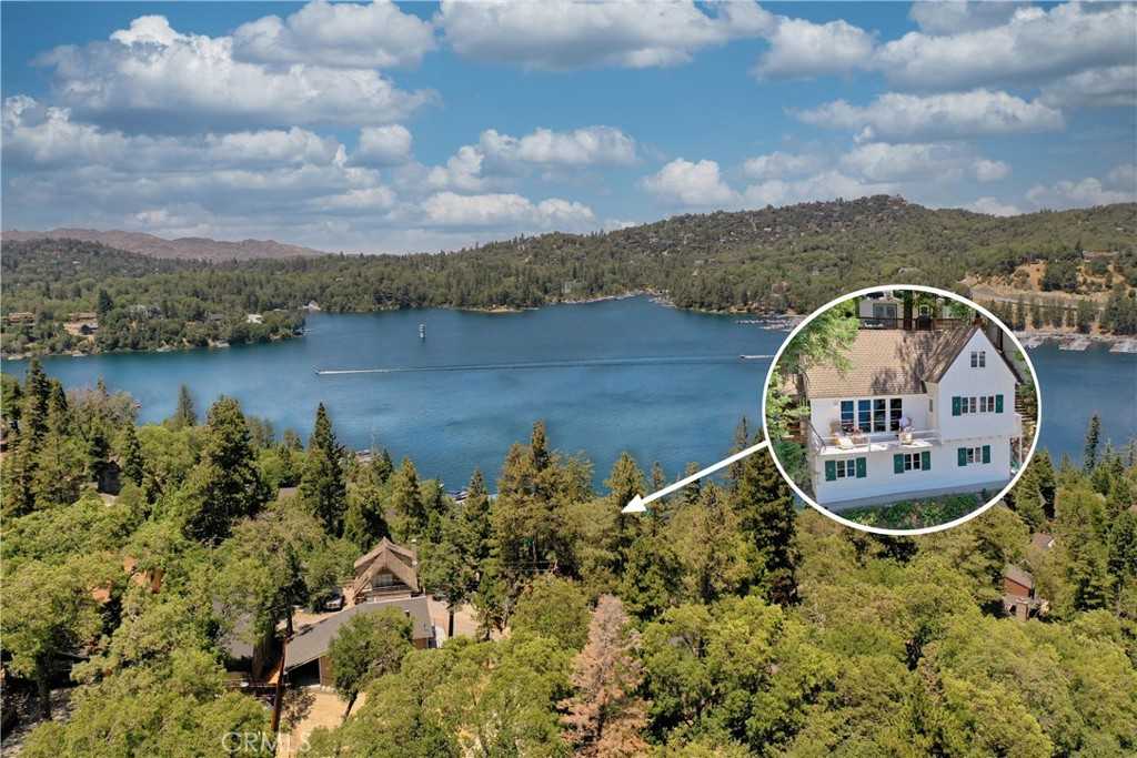 photo 3: 28901 Palisades Drive, Lake Arrowhead CA 92352