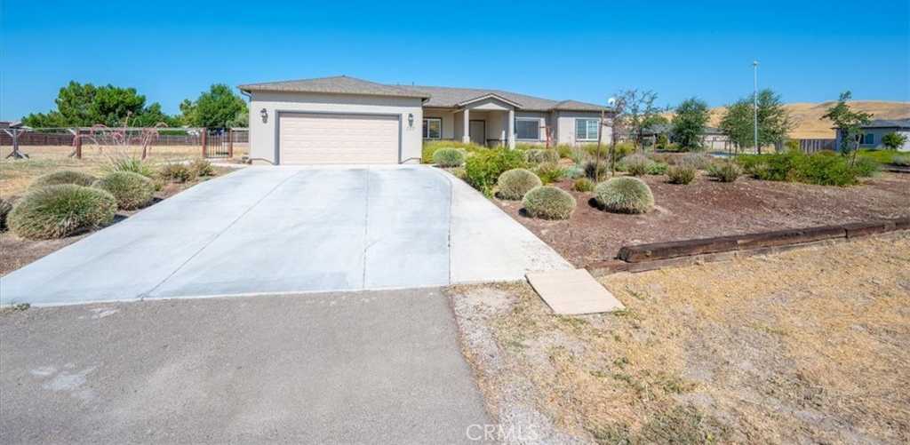 photo 3: 255 Archer Circle, Shandon CA 93461