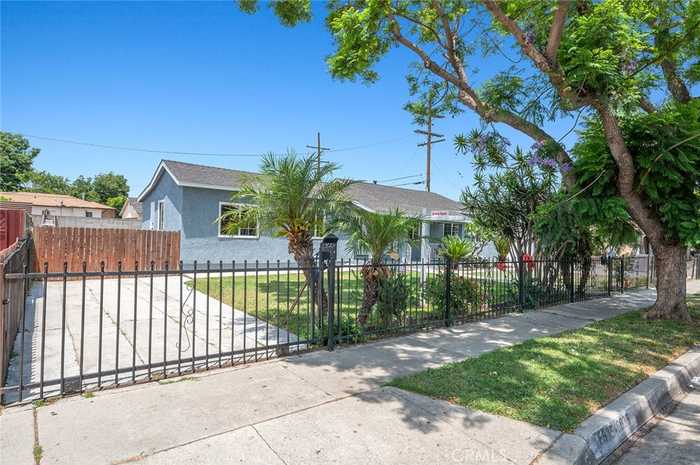 photo 2: 6935 El Selinda Avenue, Bell Gardens CA 90201