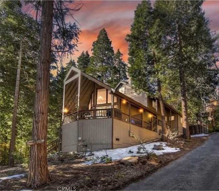 photo 2: 28657 Shenandoah Drive, Lake Arrowhead CA 92352