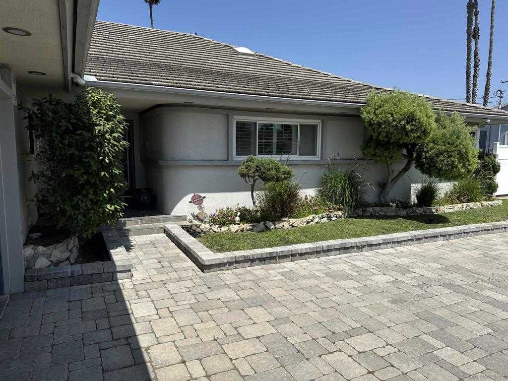 photo 3: 6005 S Sherbourne Dr, Los Angeles CA 90056