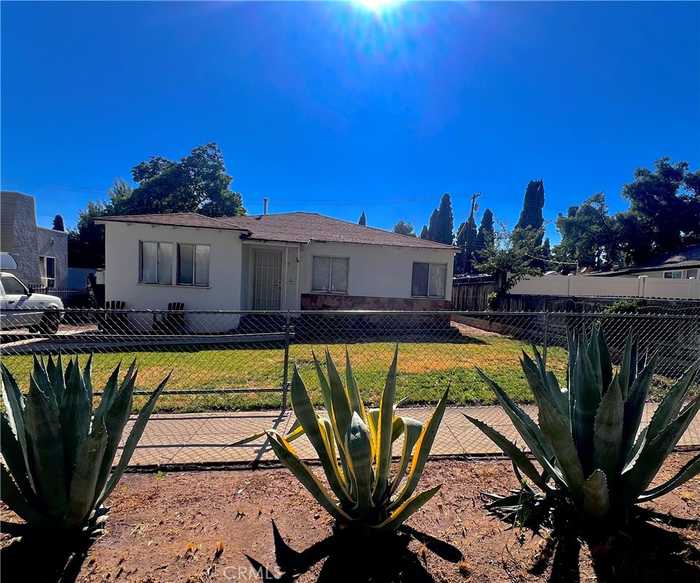 photo 1: 871 N. San Gorgonio Avenue, Banning CA 92220