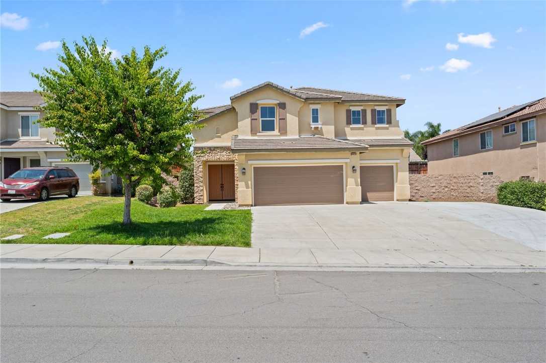 photo 1: 30328 Vercors Street, Murrieta CA 92563