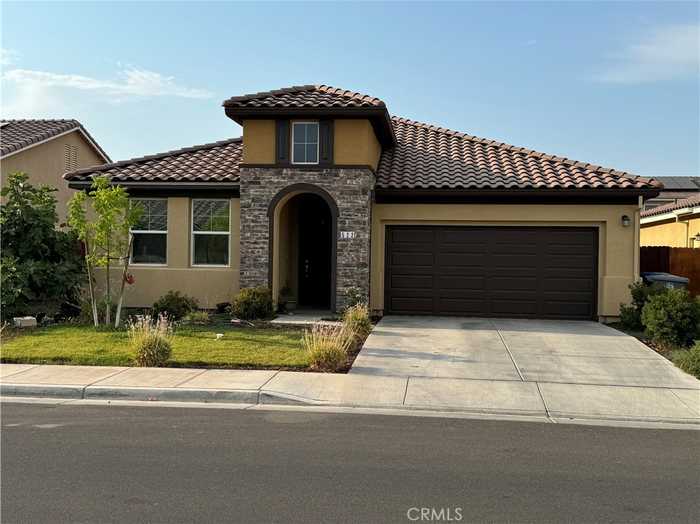 photo 1: 522 Amabile Drive, Los Banos CA 93635