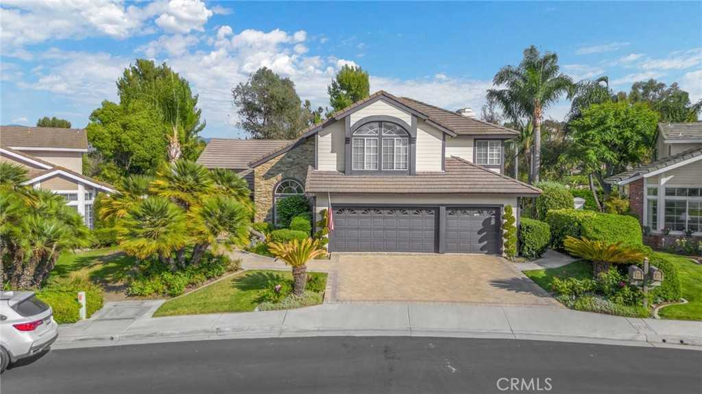 photo 1: 724 S Hidden Creek Circle, Anaheim CA 92808