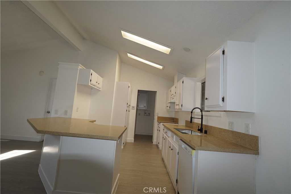 photo 1: 1661 Puente Avenue Unit 88, Baldwin Park CA 91706